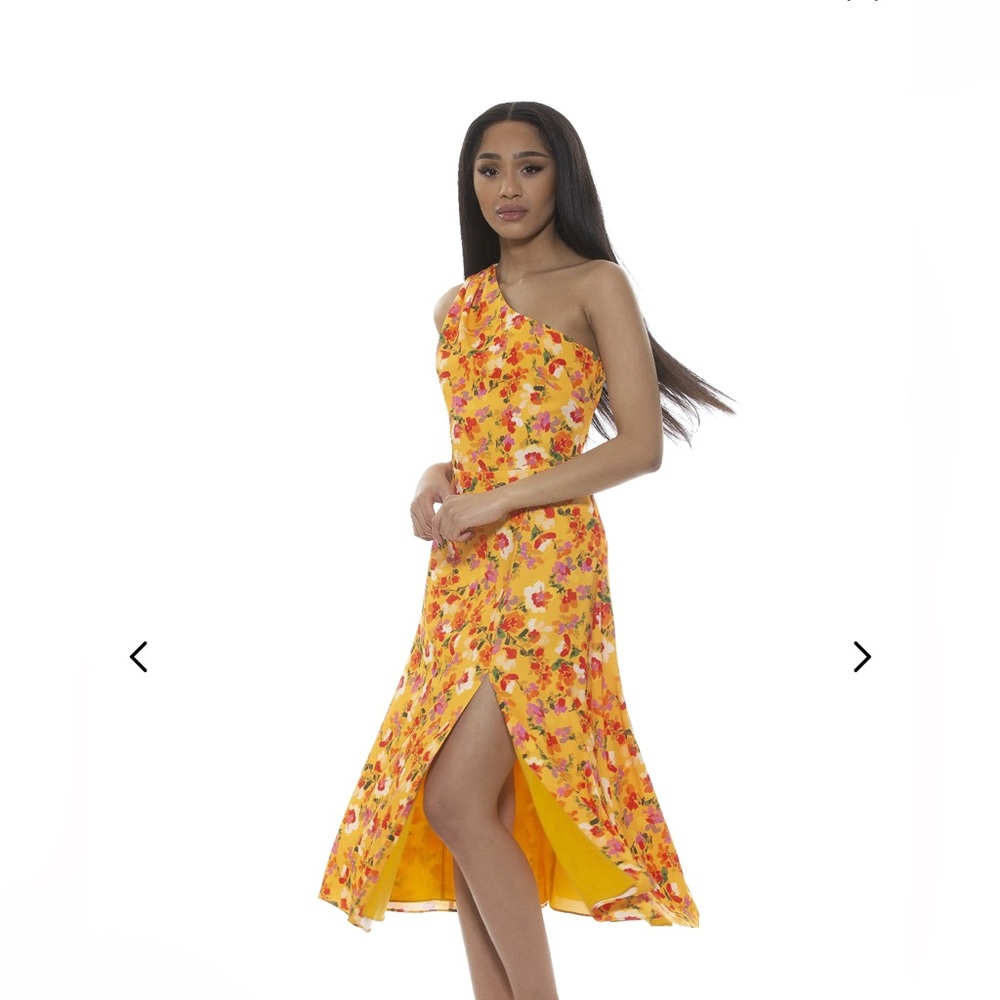 Alexia Admor One-Shoulder Floral Dress in Orange and Pink